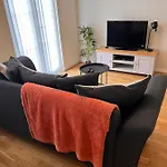 At Home In The City Serviced Apartments Newport
